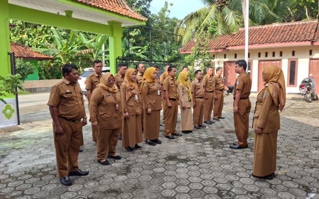 Pembinaan dan Pengawasan Penyelenggaraan Pemerintahan Desa Mekarsari