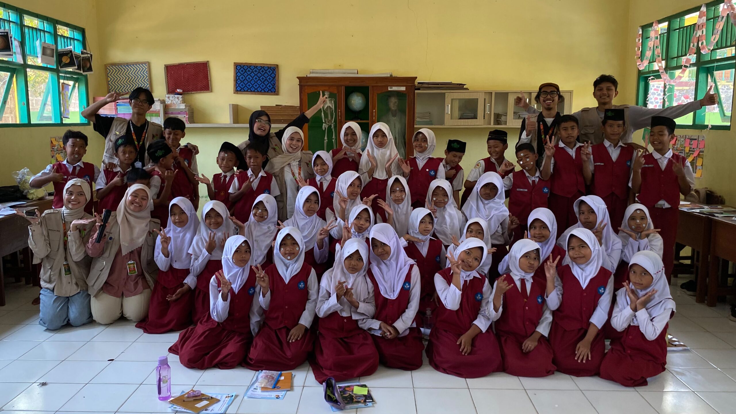 Foto Bersama SDN Mekarsari 02
