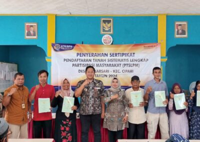 Penyerahan Sertipikat Hak Atas Tanah Program PTSL-PM TA.2024