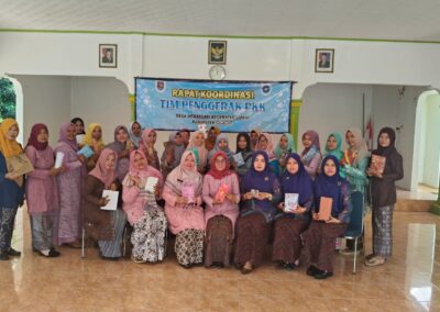 Rapat Koordinasi Tim Penggerak PKK Desa Mekarsari Sekaligus Peringatan Hari Kartini Berlangsung Meriah