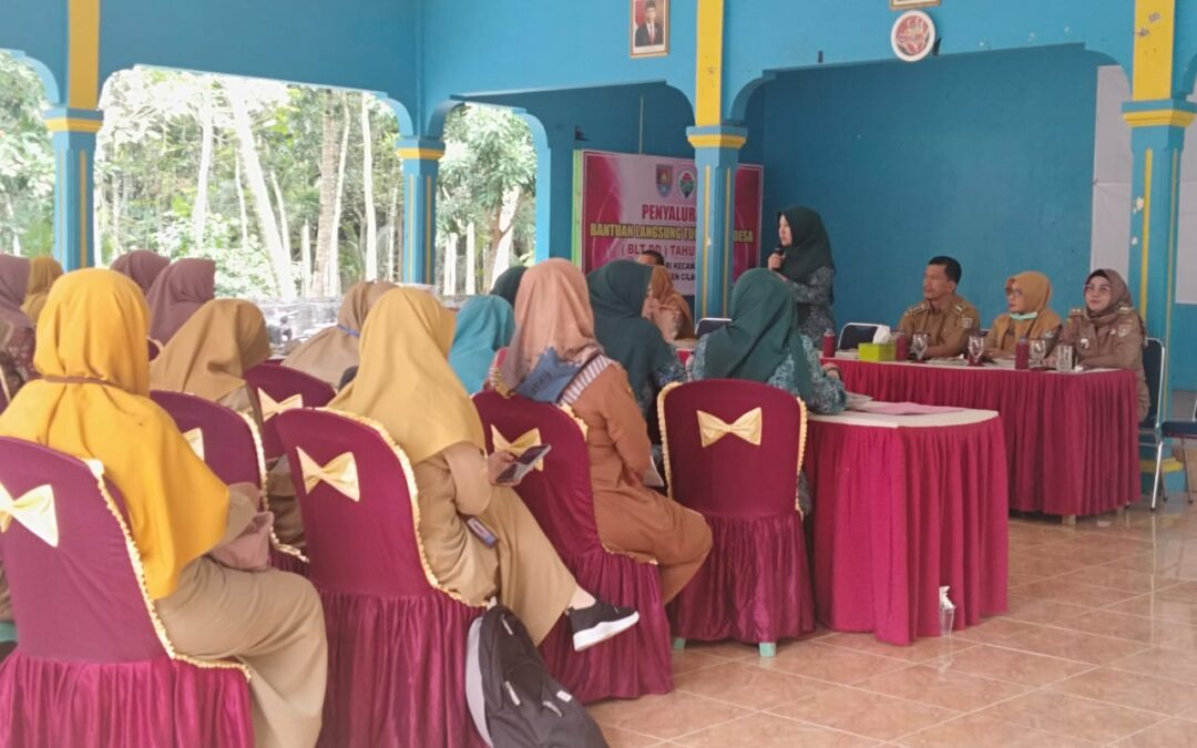 Monitoring dan Evaluasi Penanganan Risiko Stunting dengan PMT di Desa Mekarsari