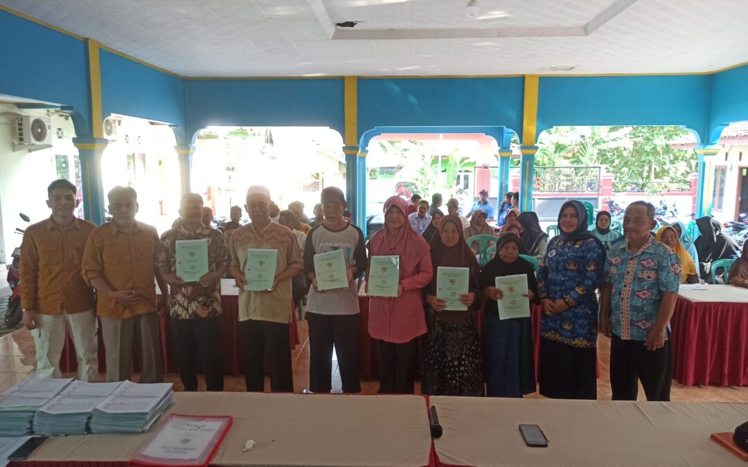 Penyerahan Sertipikat Tanah dalam Program PTSL yang ke 2