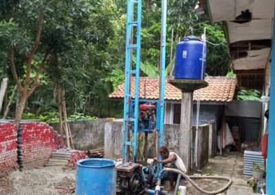 Terungkap! Proyek Sumur Bor di Desa Mekarsari, Solusi Baru Atasi Krisis Air?