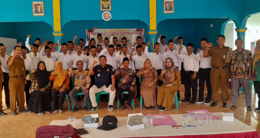 Pelantikan Ketua RT dan RW Desa Mekarsari