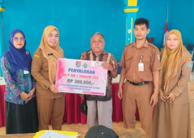 Penyaluran BLT Dana Desa Bulan November–Desember 2025 di Desa Mekarsari Berjalan Lancar